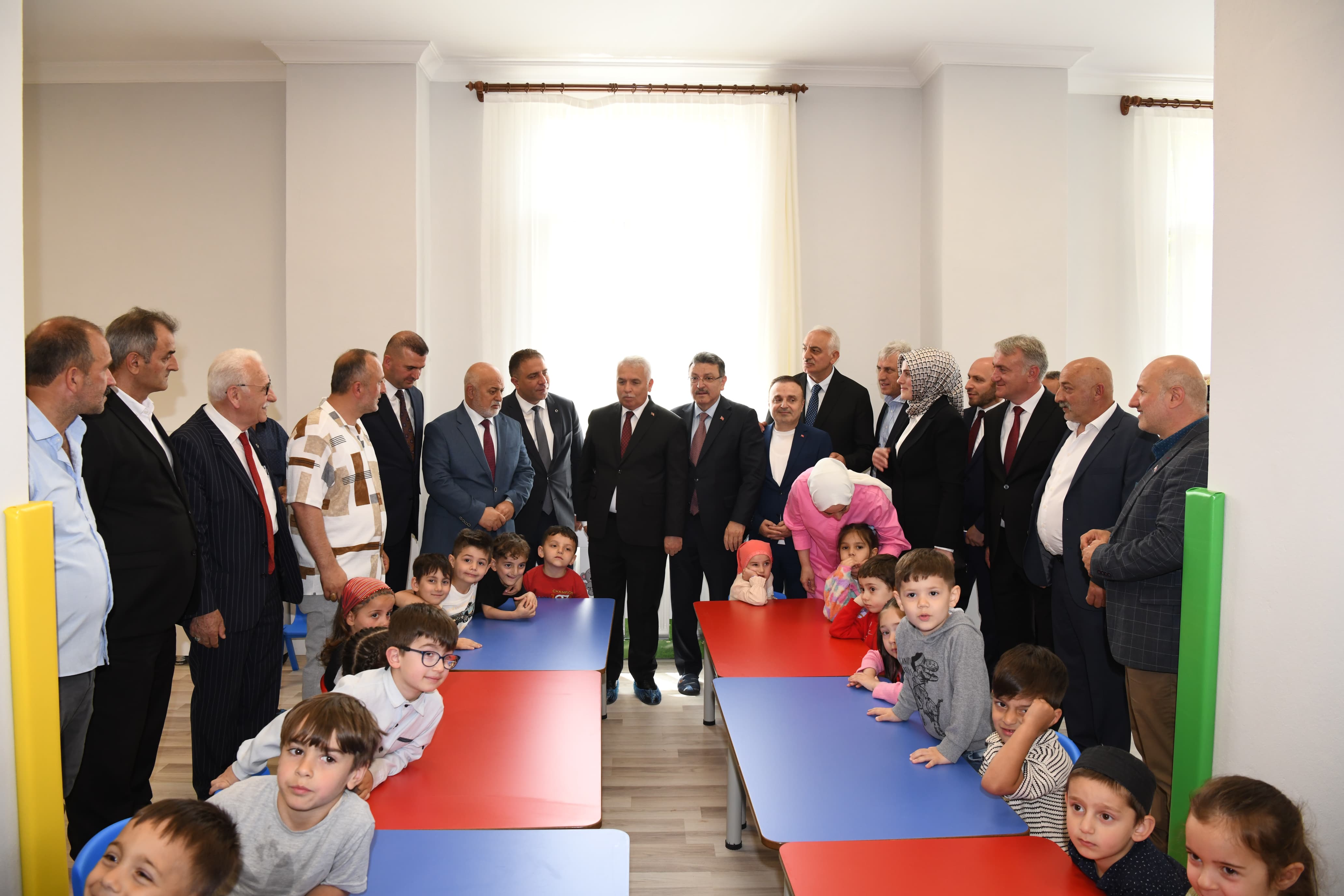 BAŞKAN GENÇ: İNSANLIĞA REHBER OLMUŞ MEDENİYETİN TEMSİLCİSİYİZ